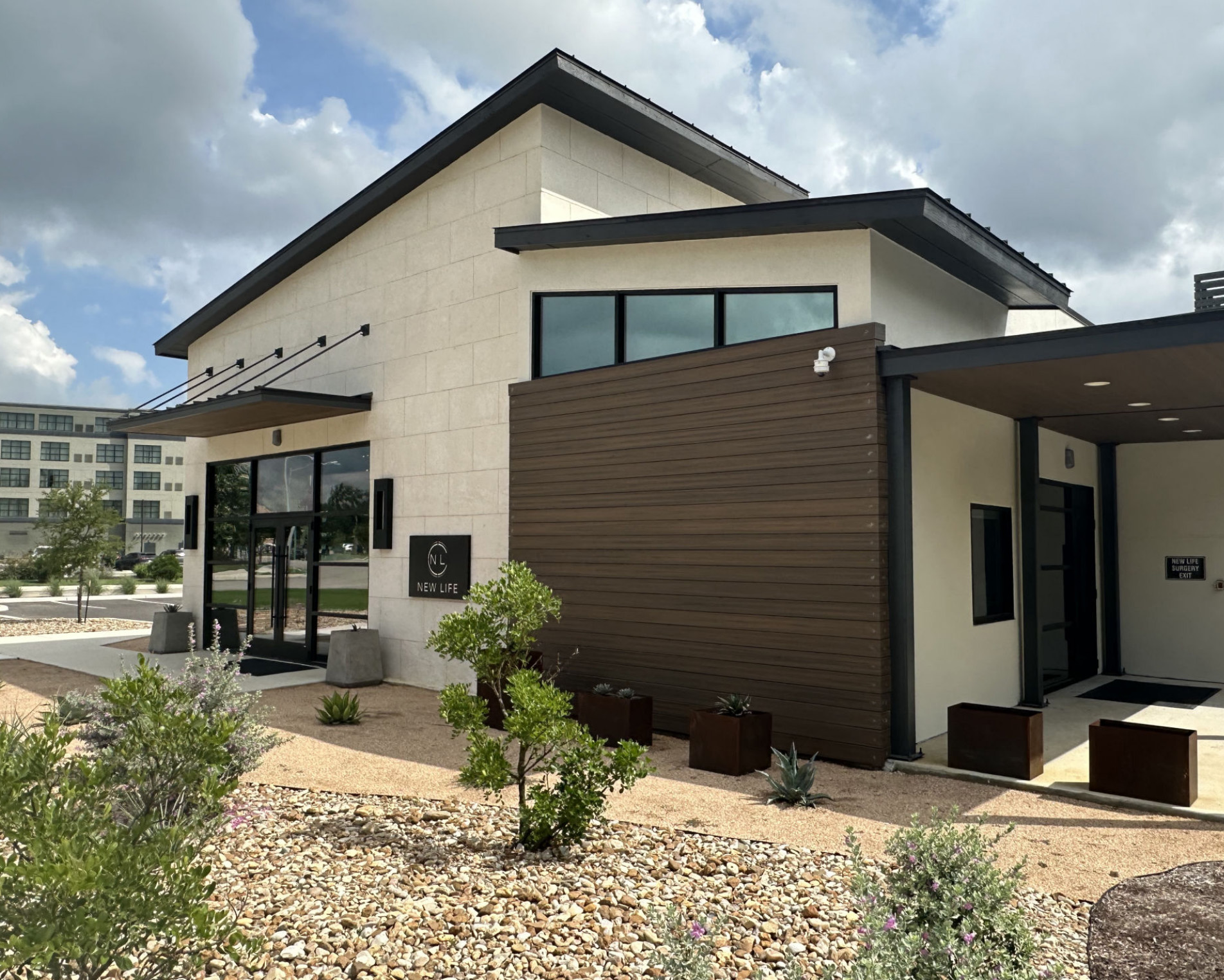 New Life Cosmetic Surgery & Medspa accredited surgical facility